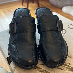 SOLD-Brand new Black B.O.C (Born Concept) Mules Size 6 or 36.5M